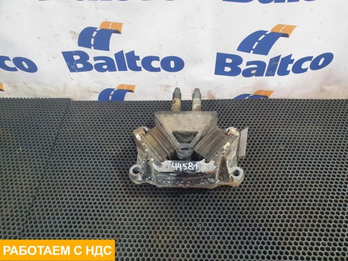 Опора двигателя
