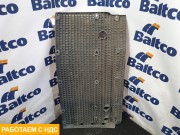 Брызговик передний правый